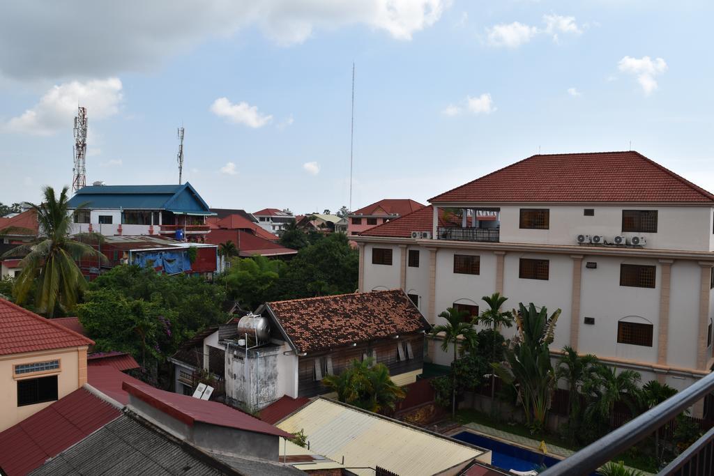 Tan Kimlong Guesthouse เสียมราฐ ภายนอก รูปภาพ