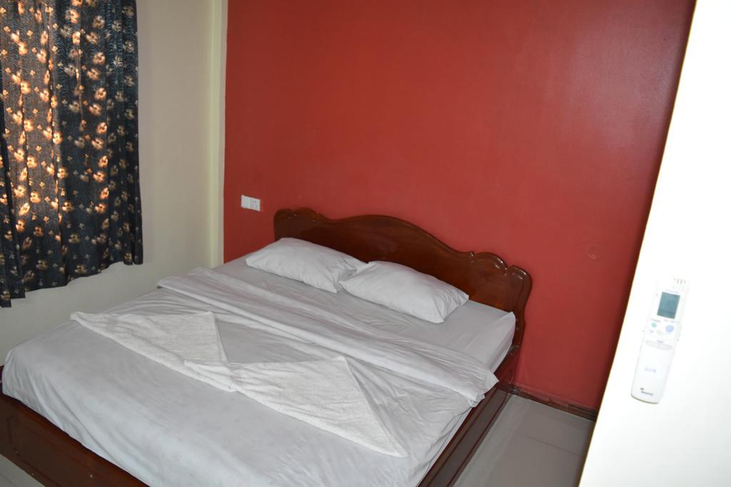 Tan Kimlong Guesthouse เสียมราฐ ภายนอก รูปภาพ