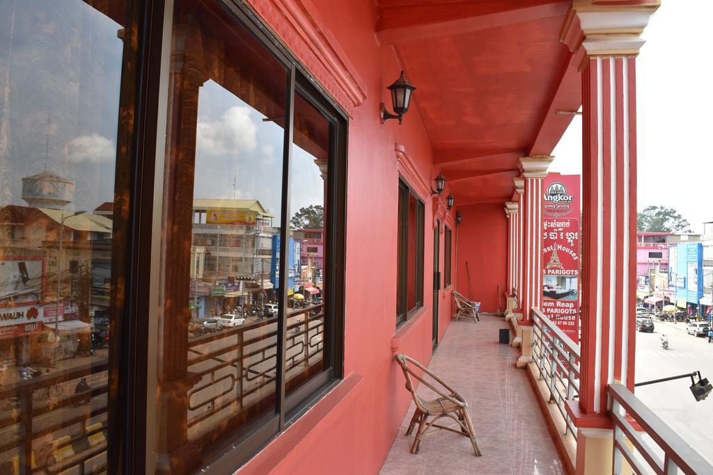 Tan Kimlong Guesthouse เสียมราฐ ภายนอก รูปภาพ