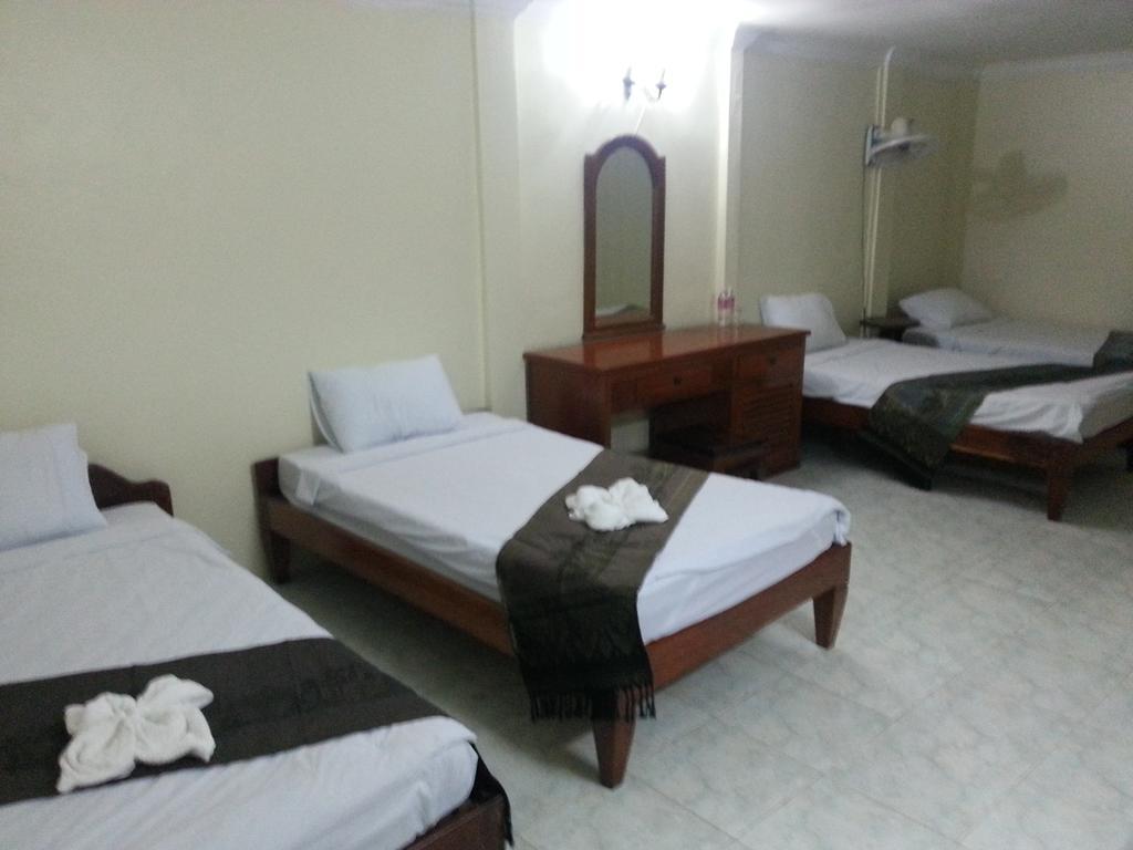 Tan Kimlong Guesthouse เสียมราฐ ห้อง รูปภาพ