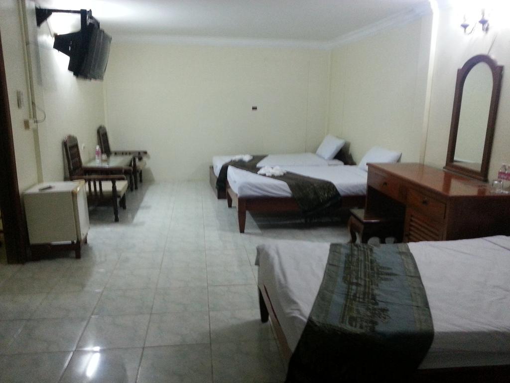 Tan Kimlong Guesthouse เสียมราฐ ห้อง รูปภาพ